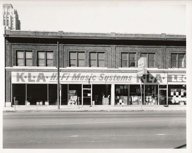 1947 Woodward Retail Location 1